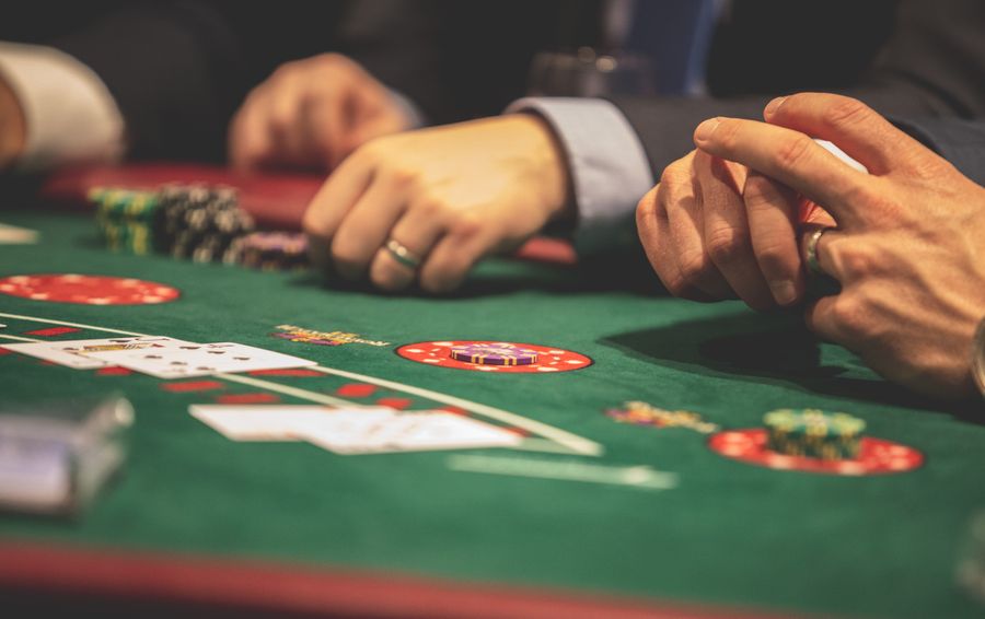 Mahakal Online live casino games and cards